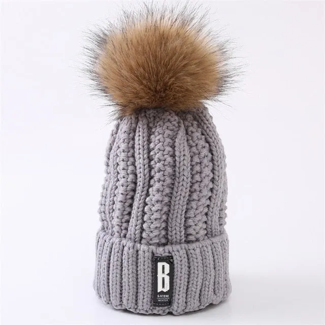 Brand Winter knitted Beanies Hats Women Thick Warm Beanie Skullies Hat Female knit Letter Bonnet Beanie Caps Outdoor Riding Sets