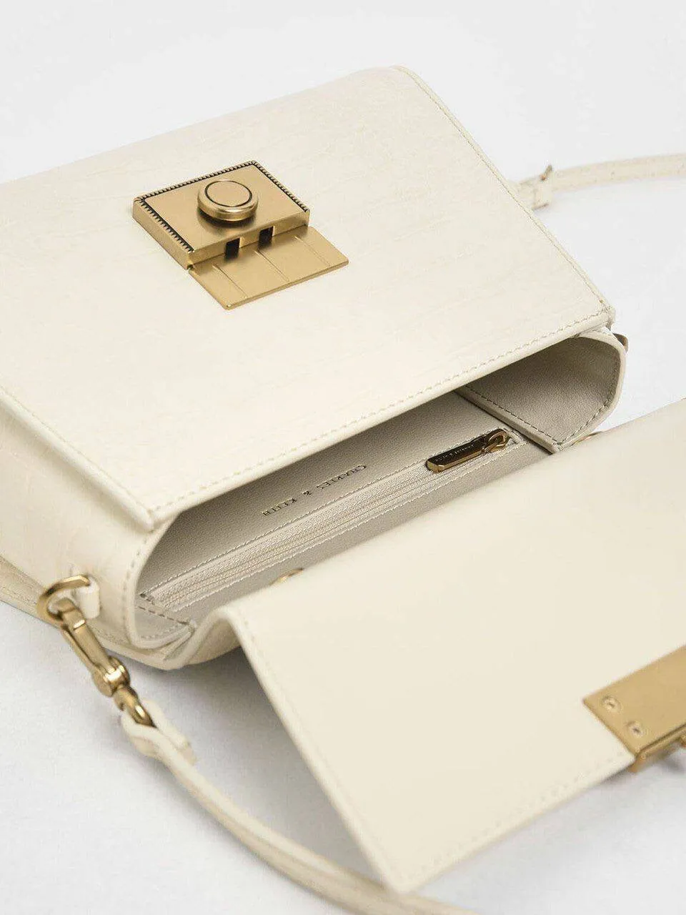 Croc-Effect Structured Bag